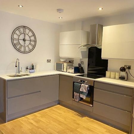 Bevendean Beach Hut - Modern 5 Bedroom House, With Parking Hove Exterior foto