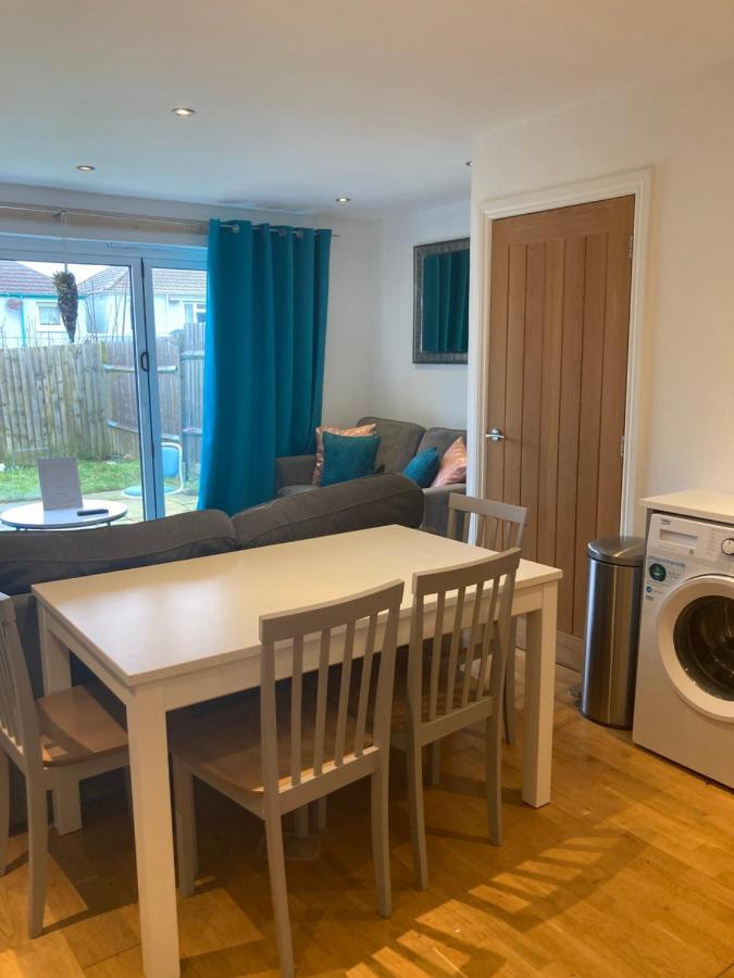 Bevendean Beach Hut - Modern 5 Bedroom House, With Parking Hove Exterior foto